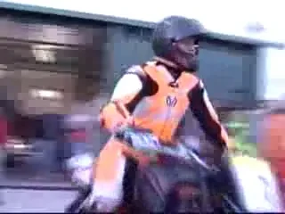 Vezi cum se descurca Michael Schumacher pe un super motor de viteza!