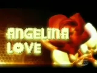 Bune...de le sar capacele! Vezi un clip cu Angelina Love, Velvet Sky si Roxxi Laveaux!