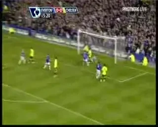 Chelsea bate tot! Vezi golul lui Essien in Everton 0-1 Chelsea!