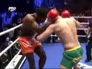 Vezi aici cele mai spectaculoase KO-uri din gala K1 Amsterdam!