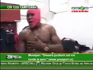 Iuliu Muresan a fost tuns de jucatori in vestiar!