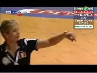 TOATE SPERANTELE IN RETUR: LARVIK 25 - 21 RULMENTUL