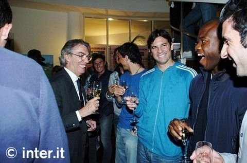 Chivu ciocneste cu dusmanul! Capitanul o tine tot intr-o petrecere cu Inter!