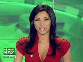 CATERINCA ZILEI: MUTU CALCAT IN PICIOARE DE COLEGI!