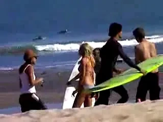 Iubita lui Crouch, cea mai prost imbracata vedeta din Anglia!