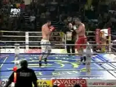 Spectacol! Ghita l-a batut in main event pe Breggy