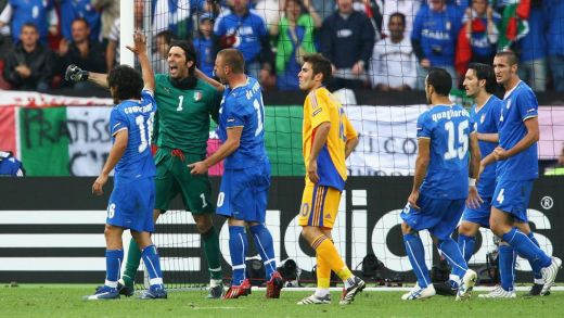 Doua puncte, 15.000 de suporteri, un penalty ratat_41