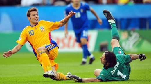 Doua puncte, 15.000 de suporteri, un penalty ratat_56