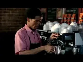 David Beckham se bate cu copii pentru creioane!