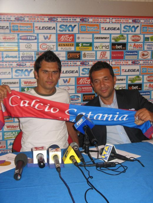 Vezi primele poze cu Dica in tricoul Cataniei!_2