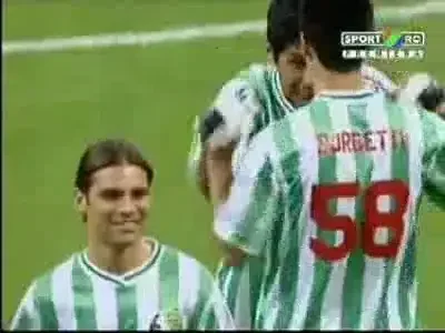 Video: Mexicanul Marquez, rege la Freekicks Masters