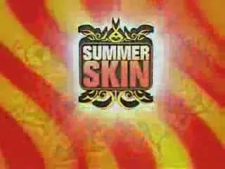 Video: Mickie James e super-hot! Unde se mai bronzeaza diva vara asta!