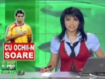 Chivu, singur pe plaja in luna de miere!