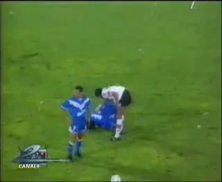 Vezi un super-gol marca Jose Luis Chilavert!