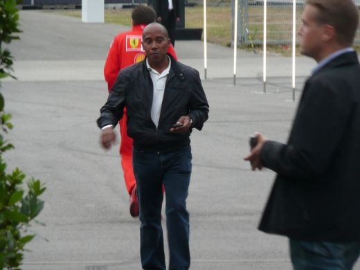 Hamilton la Ferrari?_5