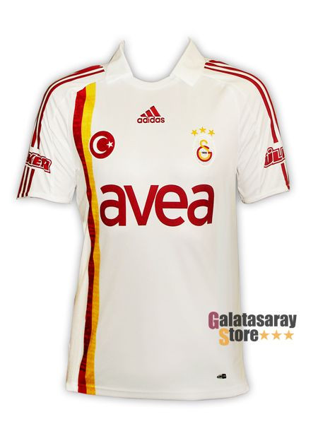 Vezi cum arata cele 4 tricouri de joc ale Galatei!_6