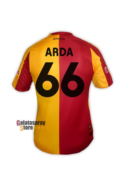 Vezi cum arata cele 4 tricouri de joc ale Galatei!_5