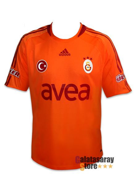 Vezi cum arata cele 4 tricouri de joc ale Galatei!_8