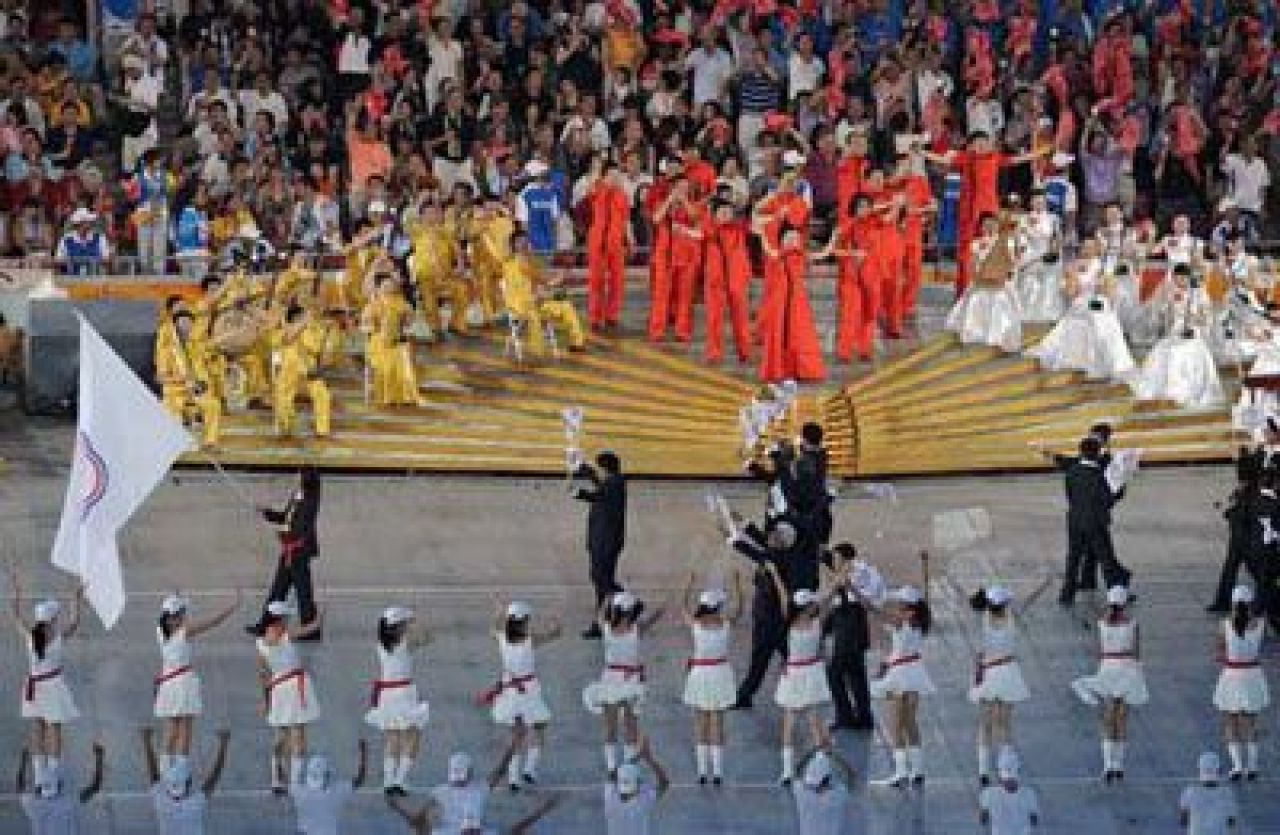 Vezi imagini de la startul Olimpiadei!_7