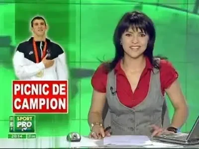 Phelps, asaltat de admiratoare la un picnic in Beijing!