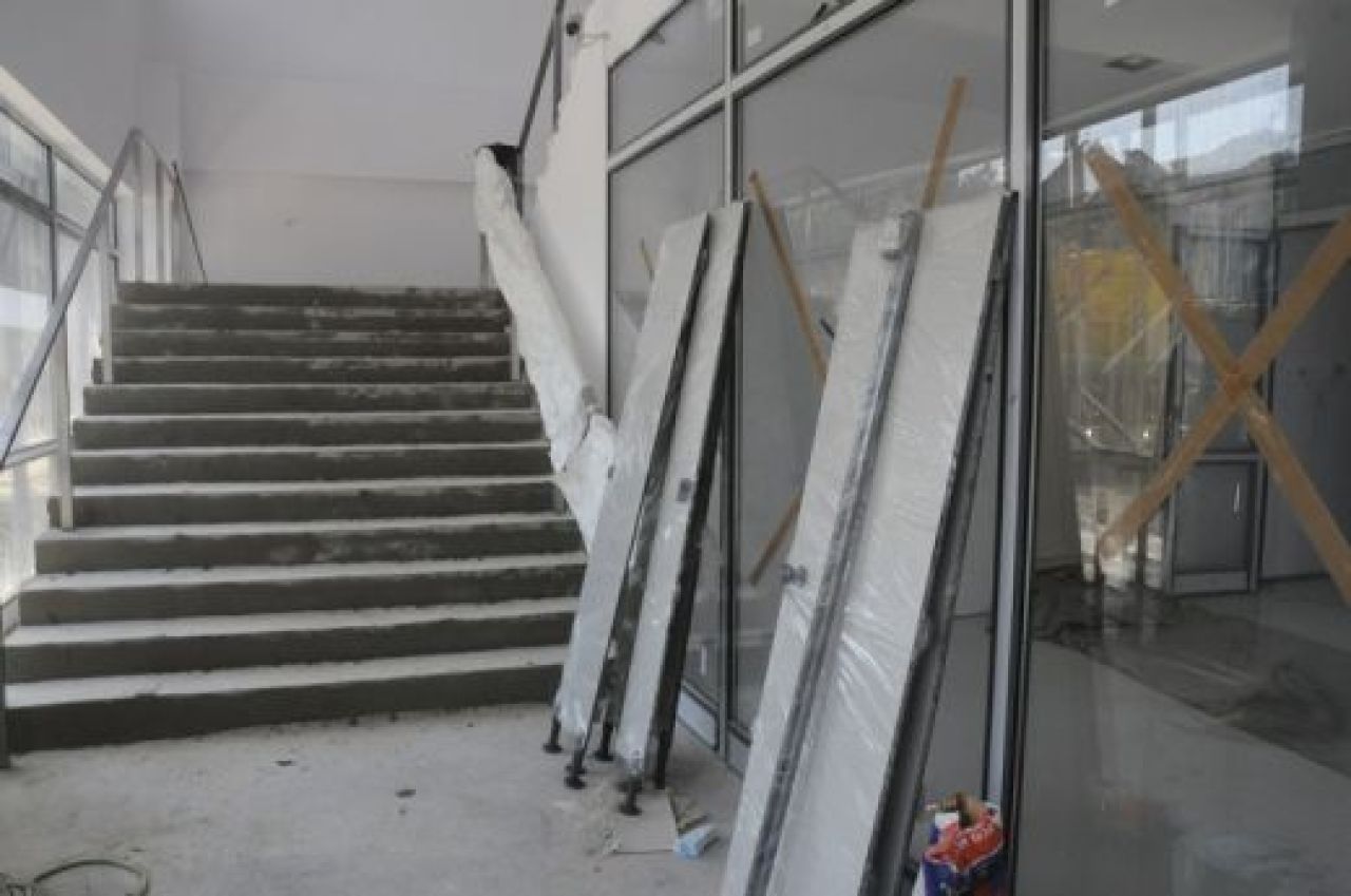 FOTO: Noua tribuna a stadionului CFR e gata! Vezi FOTO:_5