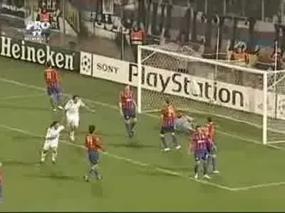 Vezi golul lui Van Buyten