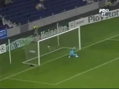 Lisandro deschide scorul pentru Porto!