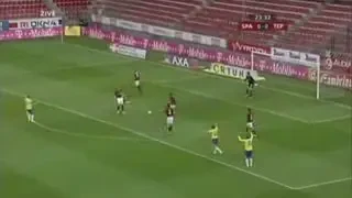 Mirel Radoi reloaded in Cehia! Vezi o intrare de Kung Fu in meciul Sparta Praga - Teplice