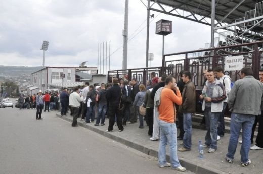 Foto: Nebunie la Cluj pentru meciul cu Steaua: 10.000 bilete vandute in prima zi_5