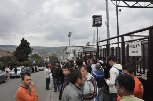 Foto: Nebunie la Cluj pentru meciul cu Steaua: 10.000 bilete vandute in prima zi_10
