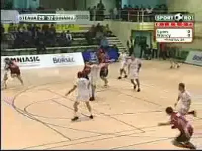 Dinamo castiga derbyul etern cu Steaua! Steaua 32 - 33 Dinamo