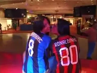 Derby-ul Milan-Inter se joaca "tare"- intre starlete porno