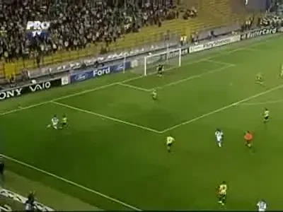 Ghioane, egal cu Roberto Carlos: Fener 0-0 Dinamo Kiev