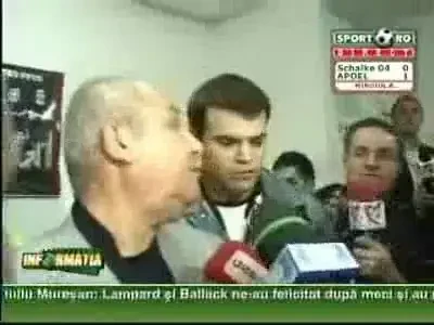 "Peseiro poate doar sa vina sa bea cafeaua la Rapid, Copos are treaba acum!" :)