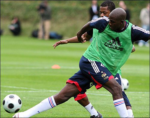 Vezi imagini de la antrenamentul Frantei!_2