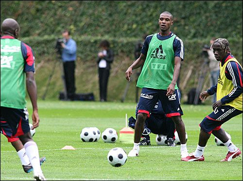 Vezi imagini de la antrenamentul Frantei!_12