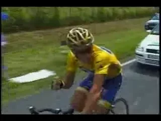 Vezi un superclip cu Lance Armstrong