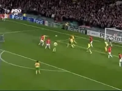 Berbatov i-a executat: Manchester United 3-0 Celtic!