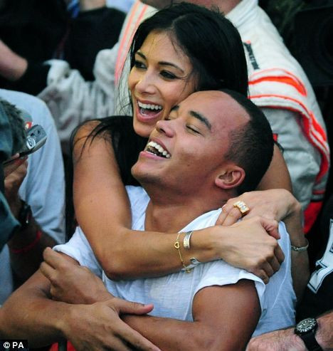 Hamilton este noul rege al Formulei 1! Vezi cum l-a incurajat Nicole!_11