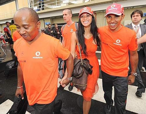 Hamilton este noul rege al Formulei 1! Vezi cum l-a incurajat Nicole!_14