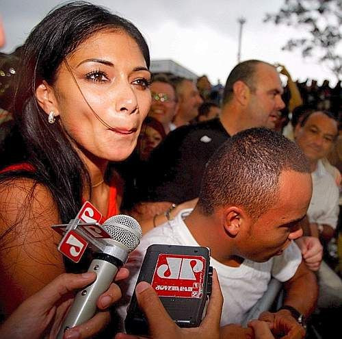 Hamilton este noul rege al Formulei 1! Vezi cum l-a incurajat Nicole!_20