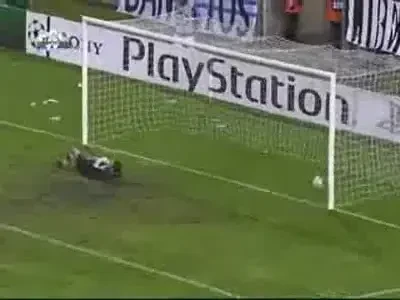 Vezi golul doi al lui Niang!