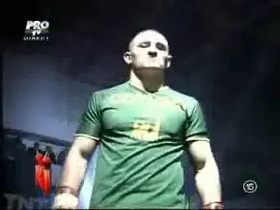 VIDEO: Super haka facut de Morosanu la Local Kombat - Se umfla Buzau'