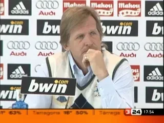 Bad-boy galactic! Vezi cum ii injura Guti pe jurnalisti ca la usa cortului!