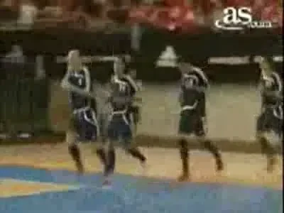 Magie in sala! Zidane a uimit pe toata lumea la un meci de binefacere!