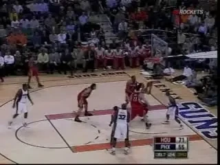 Meci incins intre Houston Rockets si Phoenix Suns! Jucatorii au sarit la bataie!