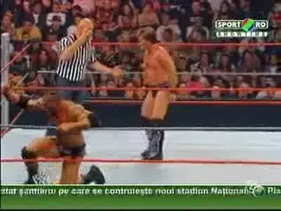 Video: Supershow la CyberSunday, Batista e noul campion mondial