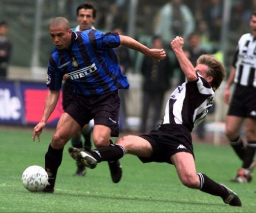 Cutremur in Italia: Del Piero-Ibrahimovic in razboiul de o suta de ani! Vezi superfoto:_4