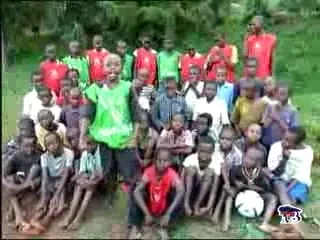 Senzatie! Niste pusti din Congo canta imnul lui Atletico!