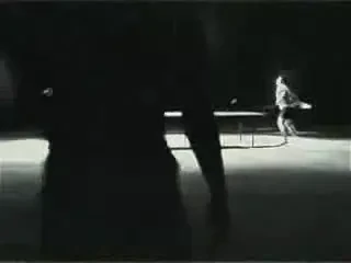 Bruce Lee, campion la ping-pong! Vezi super video!